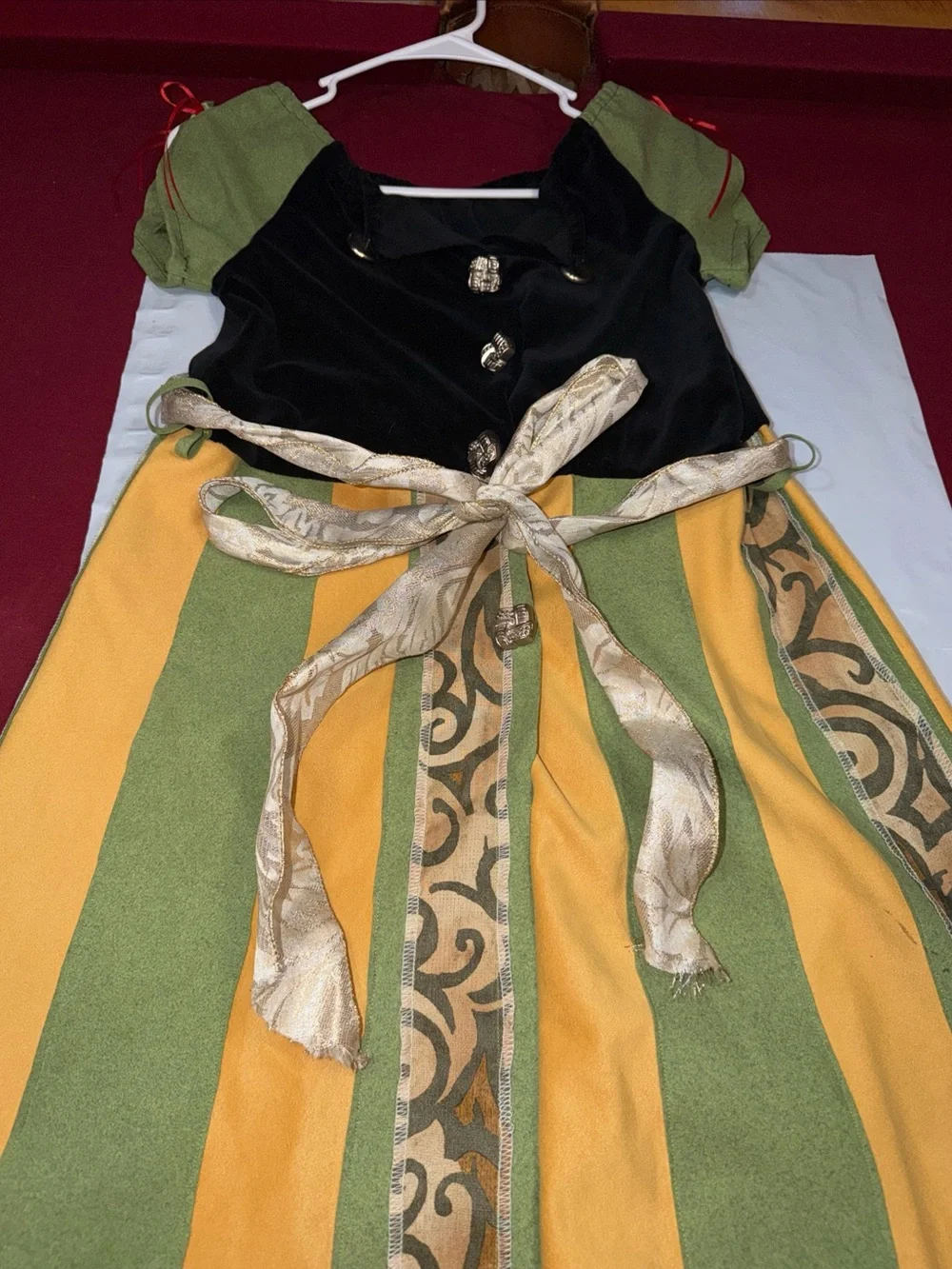 Princess ANNA black Green Yellow Coronation Dress, Disney Theatre, GIRLS Size XL
